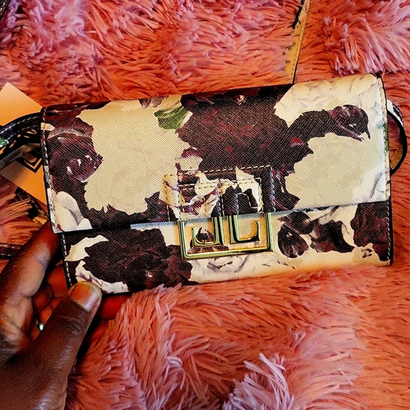 Wallet - Picture 1 of 10